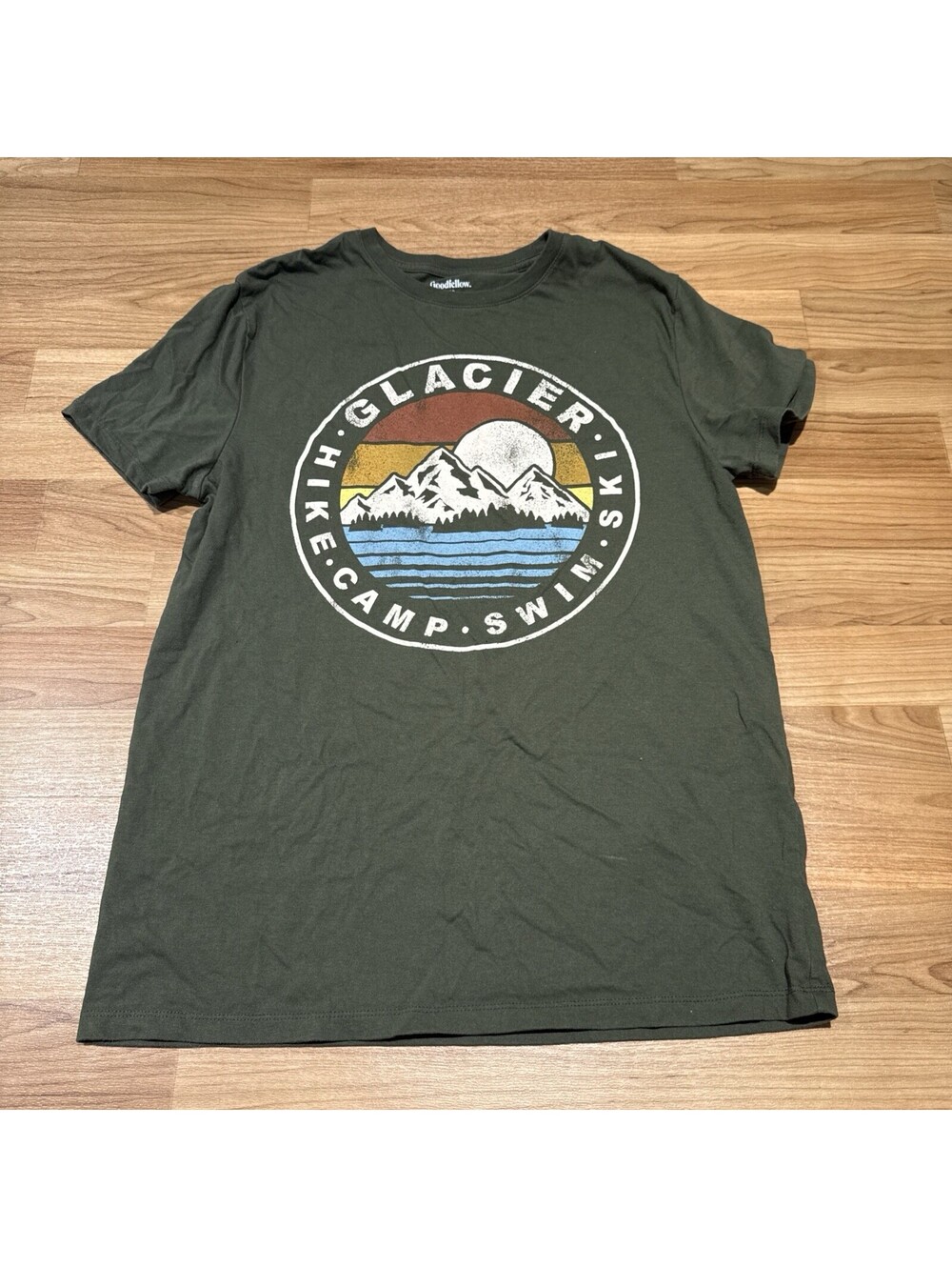 Goodfellow Hike Camp Ski Travel Glacier Logo Green Cotton T Shirt Size Medium